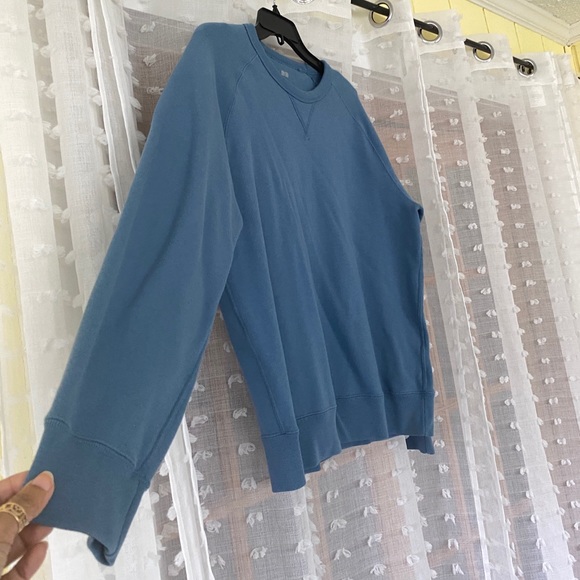 Uniqlo sweatshirt - Picture 3 of 5